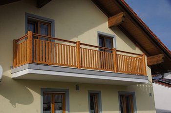 BZT-Design Alubalkone in Holzoptik, Bayern
